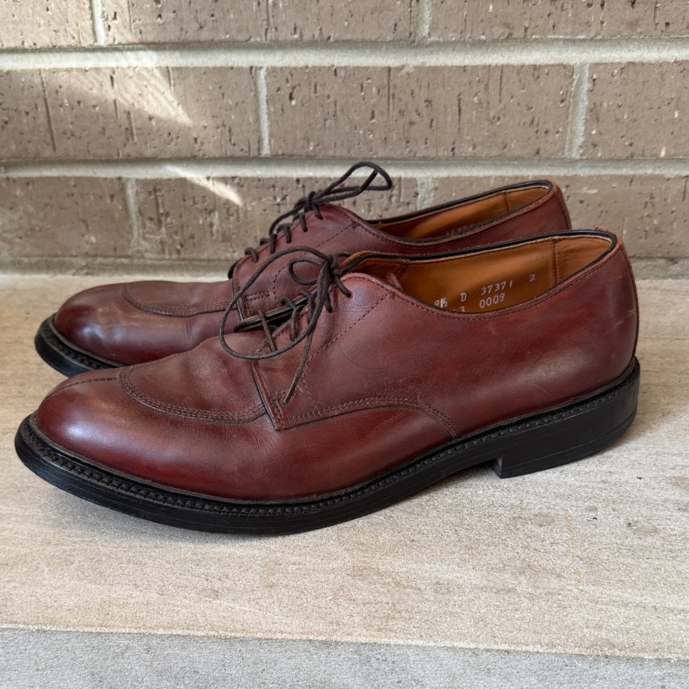Allen Edmonds mens 9.5 D brown split toe Walton derby dress shoes EUC